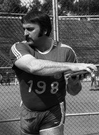 Atletismul românesc e în doliu. Iosif Nagy, deținătorul recordului național la aruncarea discului, a decedat